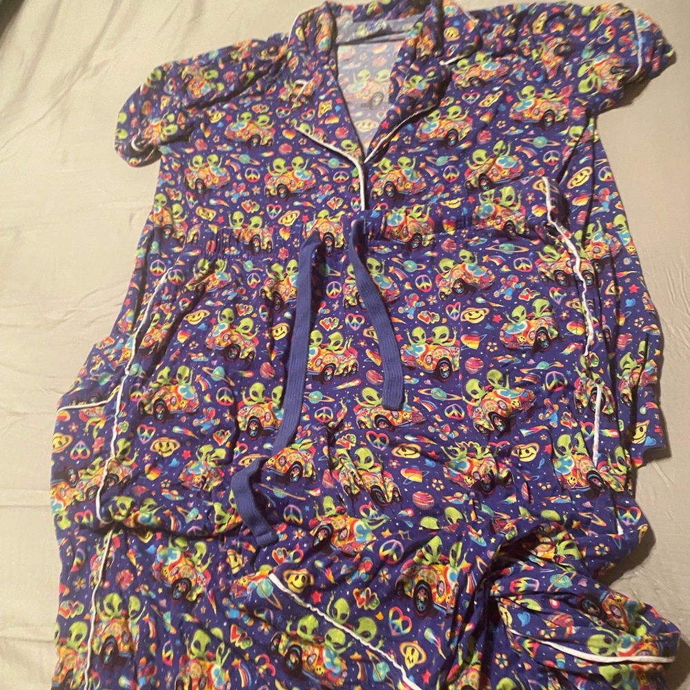 Posh Peanut Lisa Frank Alien Pajamas